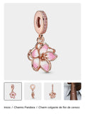 Charm colgante de flor de cerezo